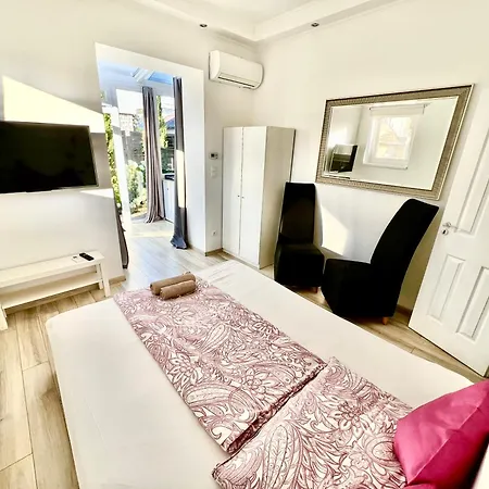 Fueredi Virag Apartmán