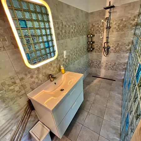 Apartmán Fueredi Virag *