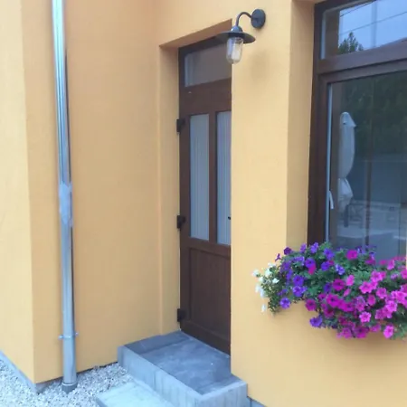 Apartman Furedi Virag *